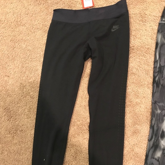 Nike Pants - Leggings Nike Pants - Leggings